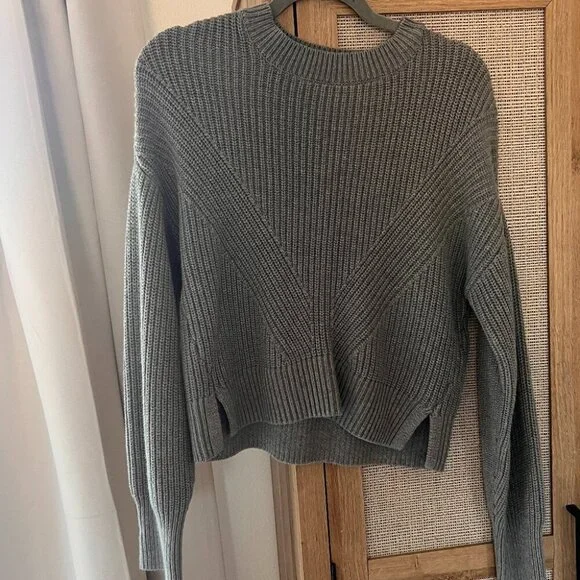 Abercrombie & Fitch Gray Crew Neck Sweater - Picture 2 of 2